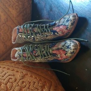 Jeffrey Campbell quilted lace up boots